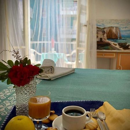 Hotel Villa Alexandra เบลลาเรีย-อีเจอา มารีนา ภายนอก รูปภาพ