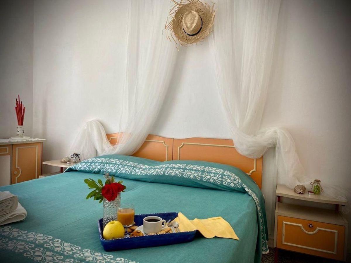 Hotel Villa Alexandra เบลลาเรีย-อีเจอา มารีนา ภายนอก รูปภาพ